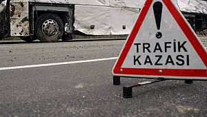 Çekiciyle kamyonet çarpıştı: 1 ölü, 2 yaralı