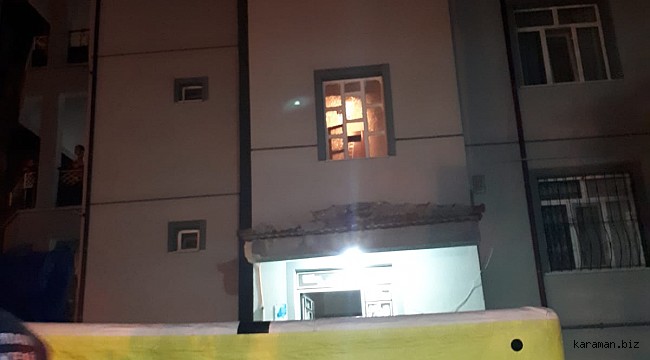 GÜNCELLEME - Çatıya çıkan şahıs polis tarafından ikna edildi