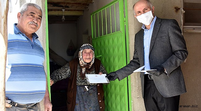 Vali Fahri Meral Anneler Günü’nde 100 Yaşındaki Emine Kocaoğlu’nu Ziyaret Etti