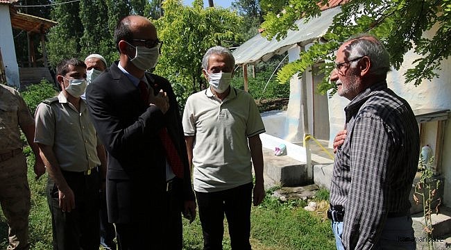 Şarkışla'da şehit oğlunun yanına defnedilen anne için taziye ziyareti