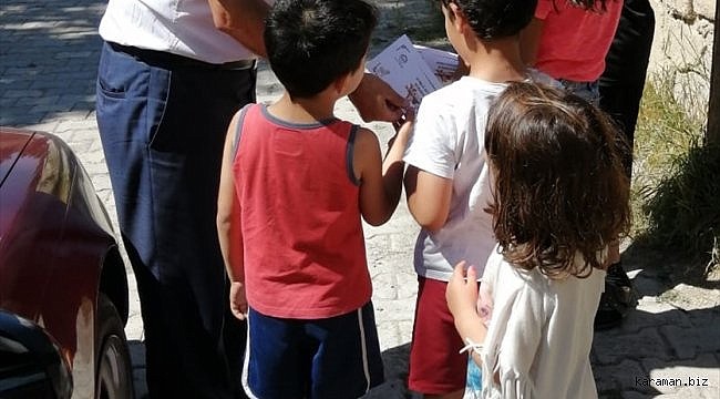 Ulaş'ta cami imam hatibi 300 çocuğa bayram harçlığı dağıttı