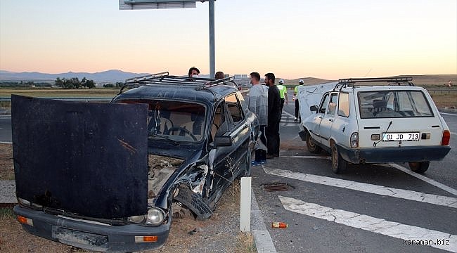 Sivas'ta trafik kazası: 3 yaralı