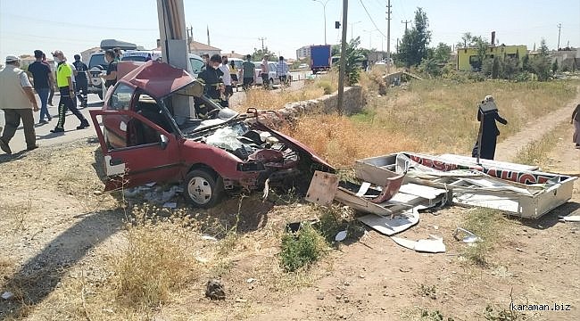 Aksaray'da direğe çarpan otomobilin sürücüsü öldü