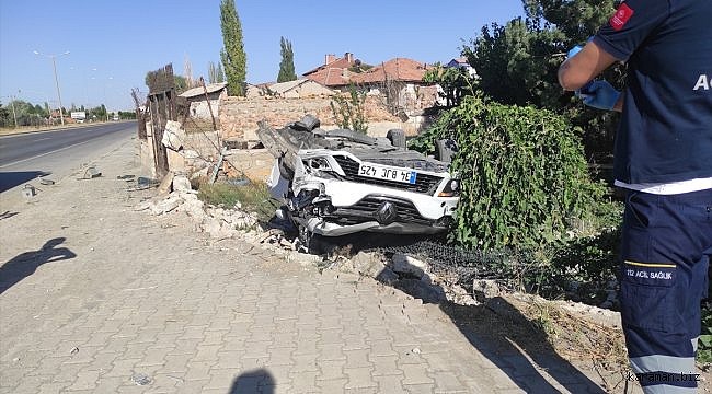 Sivas'ta trafik kazası: 3 yaralı