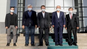 AK Parti Genel Başkan Yardımcısı Özhaseki, Erü'de toplantıya katıldı