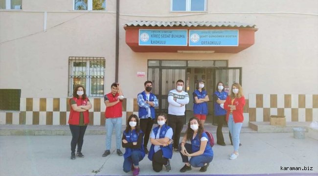 Eskişehir'de gençler okulları renklendiriyor