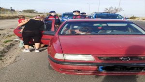 Kayseri'de otomobillerden hırsızlık yapan 6 şüpheli yakalandı