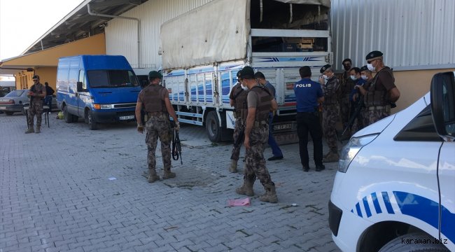 Kulu'da eş zamanlı operasyonda çok sayıda silah ele geçirildi
