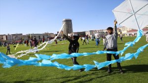 Nevşehir’de uçurtma şenliği düzenlendi