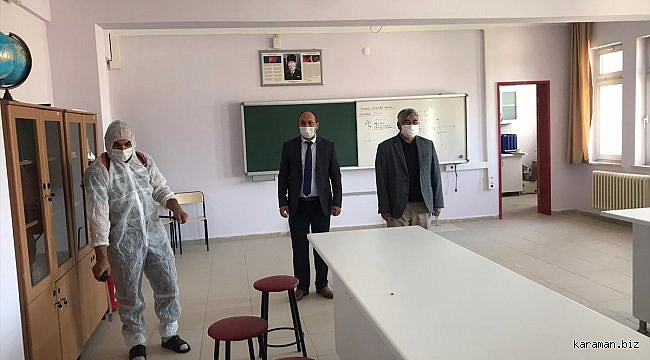 Ulaş Belediyesi okulları dezenfekte etti