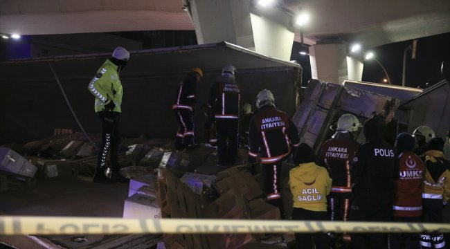 Başkentte devrilen tırın sürücüsü hayatını kaybetti