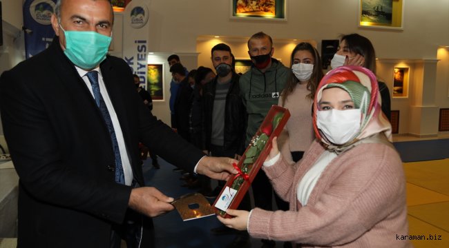 Çubuk'ta engelsiz spor antrenörlerine sürpriz kutlama