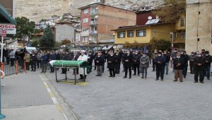 Hazine ve Maliye Bakanı Elvan'ın teyzesinin cenazesi memleketi Karaman'da defnedildi