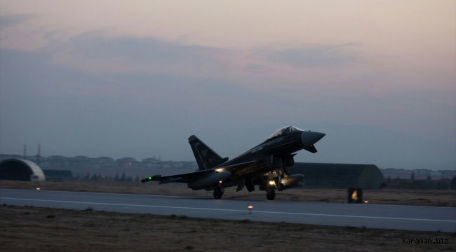 İngiltere'nin iki Eurofighter Typhoon uçağı müşterek eğitim için geldi