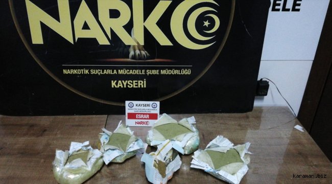 Kayseri'de aracın ses sisteminde 2,7 kilogram esrar ele geçirildi