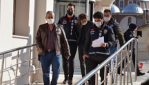 Konya'da 18 yaşındaki genç tartıştığı kadını öldürdü