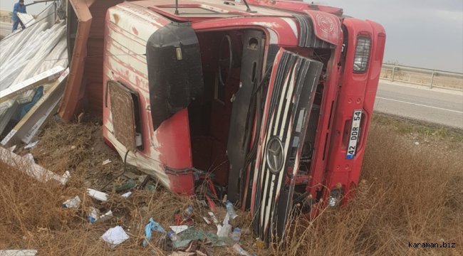 Konya'da kamyon şarampole devrildi: 2 yaralı