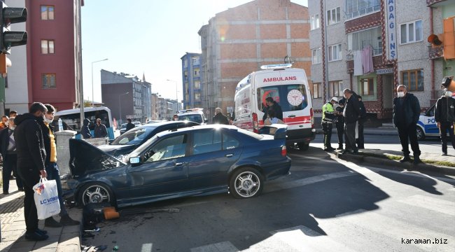 Sivas'ta trafik kazası: 2 yaralı