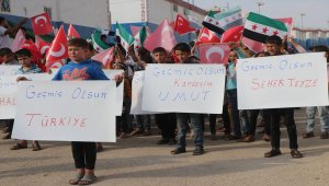 Suriyeli yetimler Türkiye'ye geçmiş olsun dileğinde bulundu