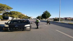 Trafik ışık ve işareti ihlali nedeniyle 394 araç trafikten men edildi