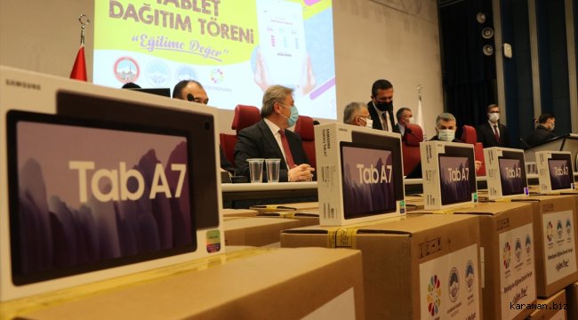 Kayseri'de belediyelerden eğitime 5 bin tablet desteği