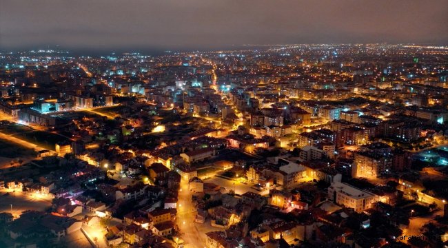 Sessizliğinin hakim olduğu Konya’nın cadde ve sokakları havadan görüntülendi