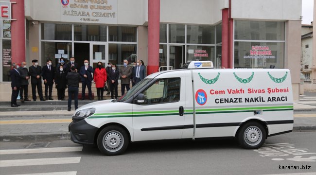 Sivas Belediyesi CEM Vakfına cenaze nakil aracı hediye etti