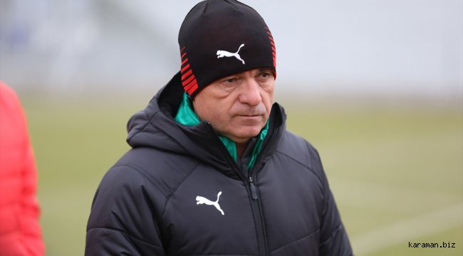 Sivasspor Teknik Direktörü Çalımbay'dan hakem eleştirisi: