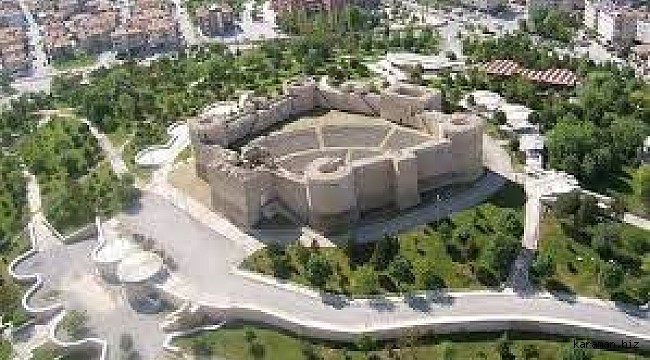 İrlanda Ulusal Marşı'nın söz yazarı İrlandalı şair James Clarence Mangan'ın Karaman şiiri