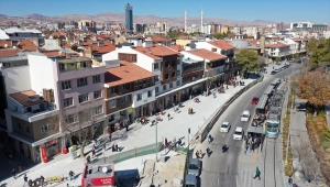 Alaaddin Caddesi'ndeki binalar tarihi dokuya uygun hale getiriliyor