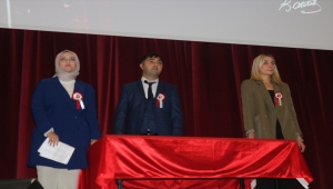 Gölbaşı'nda 24 Kasım Öğretmenler Günü kutlandı