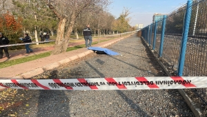 Kayseri'de parkta erkek cesedi bulundu