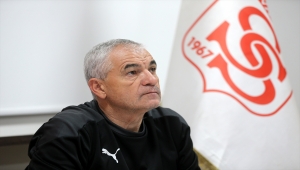 Sivasspor Teknik Direktörü Çalımbay takımına güveniyor: