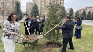 Ukrayna'nın Ankara Büyükelçisi Bodnar, Konya'da dernek açılışına katıldı: