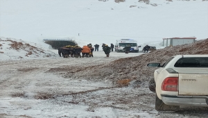 Kayseri'de maden ocağında göçük altında kalan 2 işçiden biri hayatını kaybetti