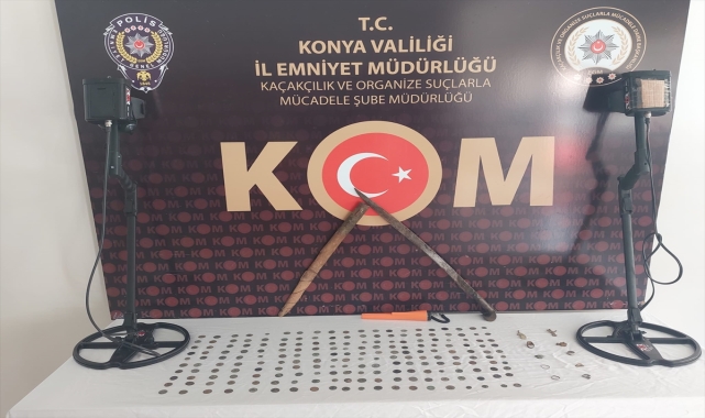 Konya'da tarihi eser kaçakçılığı operasyonunda 200 sikke ele geçirildi