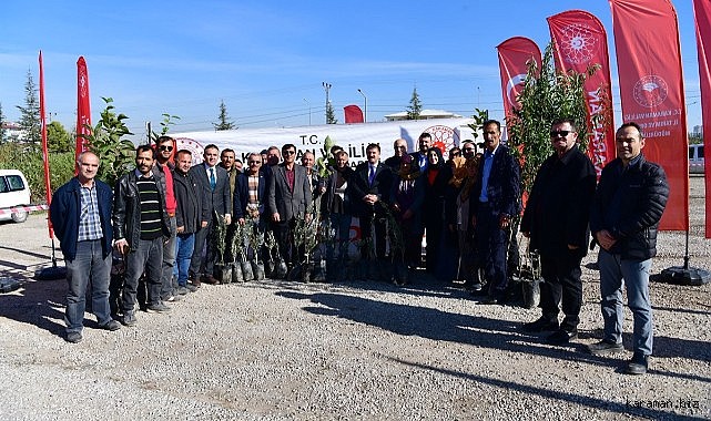 İl Özel İdaresinden Üreticilerimize Meyve Fidanı Desteği
