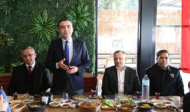 Karaman Şehit Ailelerine Yardım ve Dayanışma Derneği, üyeleriyle kahvaltıda bir araya geldi.
