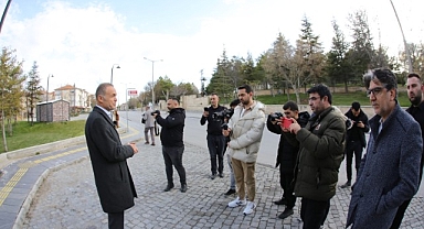 MEVLÜT AKGÜN ÖNEMLİ PROJELERİNİ GAZETECİLERE YERİNDE ANLATTI