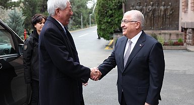 Bakan Güler, Singapur Ulusal Güvenlikten Sorumlu Bakan Hean ile görüştü