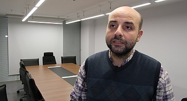Dolandırıcılar, bilişim uzmanı profesörü ağına düşürmeye çalıştı
