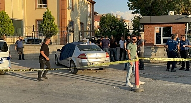 Eşini 30 yerinden bıçaklayarak öldüren sanığa 'haksız tahrik' indirimi istendi
