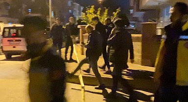 Harçlık vermeyen dedesini de kendisini de bıçakladı