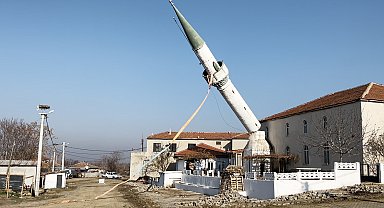 Hasarlı minarenin yıkımı gerçekleştirildi