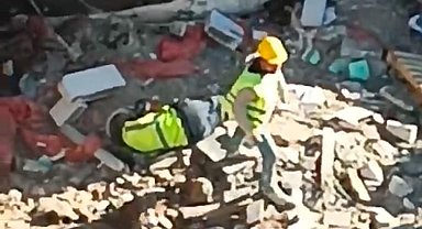 İstanbul- Esenler'de inşaatın 5'inci katından düşen işçi ağır yaralandı