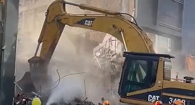 İstanbul- Güngören'de çöken binayla ilgili 2 kişi tutuklandı