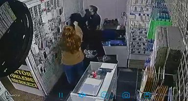 İstanbul - Şişli'de telefoncuya gelen iki kadın dükkanı dağıtıp esnafı yumrukladı