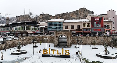Kar altındaki Bitlis havadan görüntülendi