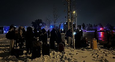 Kayseri'de servis midibüsü ile yolcu otobüsü çarpıştı: 17 yaralı