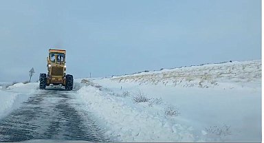 Malatya'da kardan kapanan 342 mahalle yolundan 184'ü açıldı